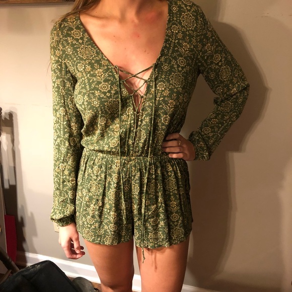 Forever 21 Romper - Picture 5 of 6